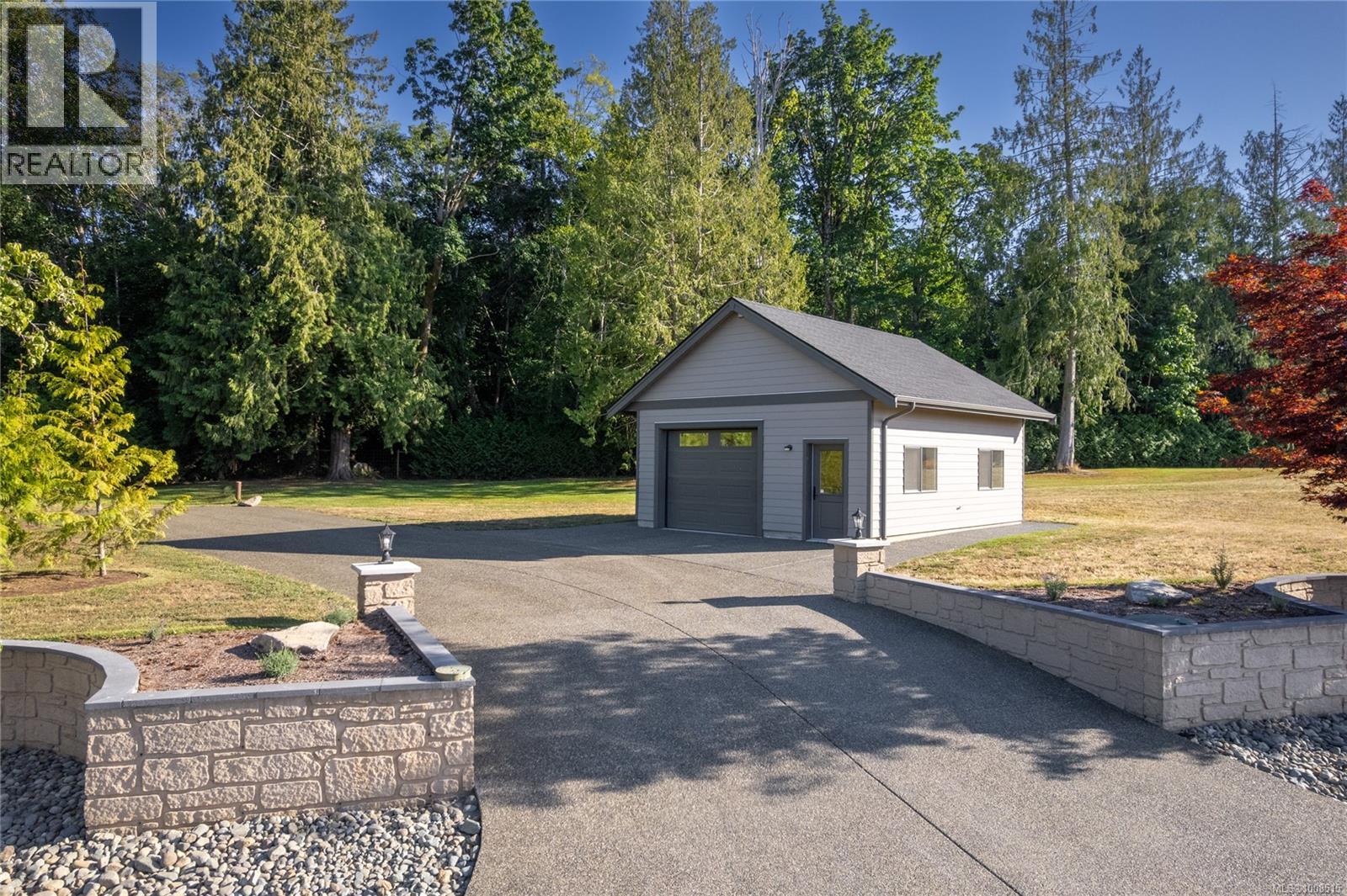 Photo 28 of 445 Blower Rd, Parksville BC