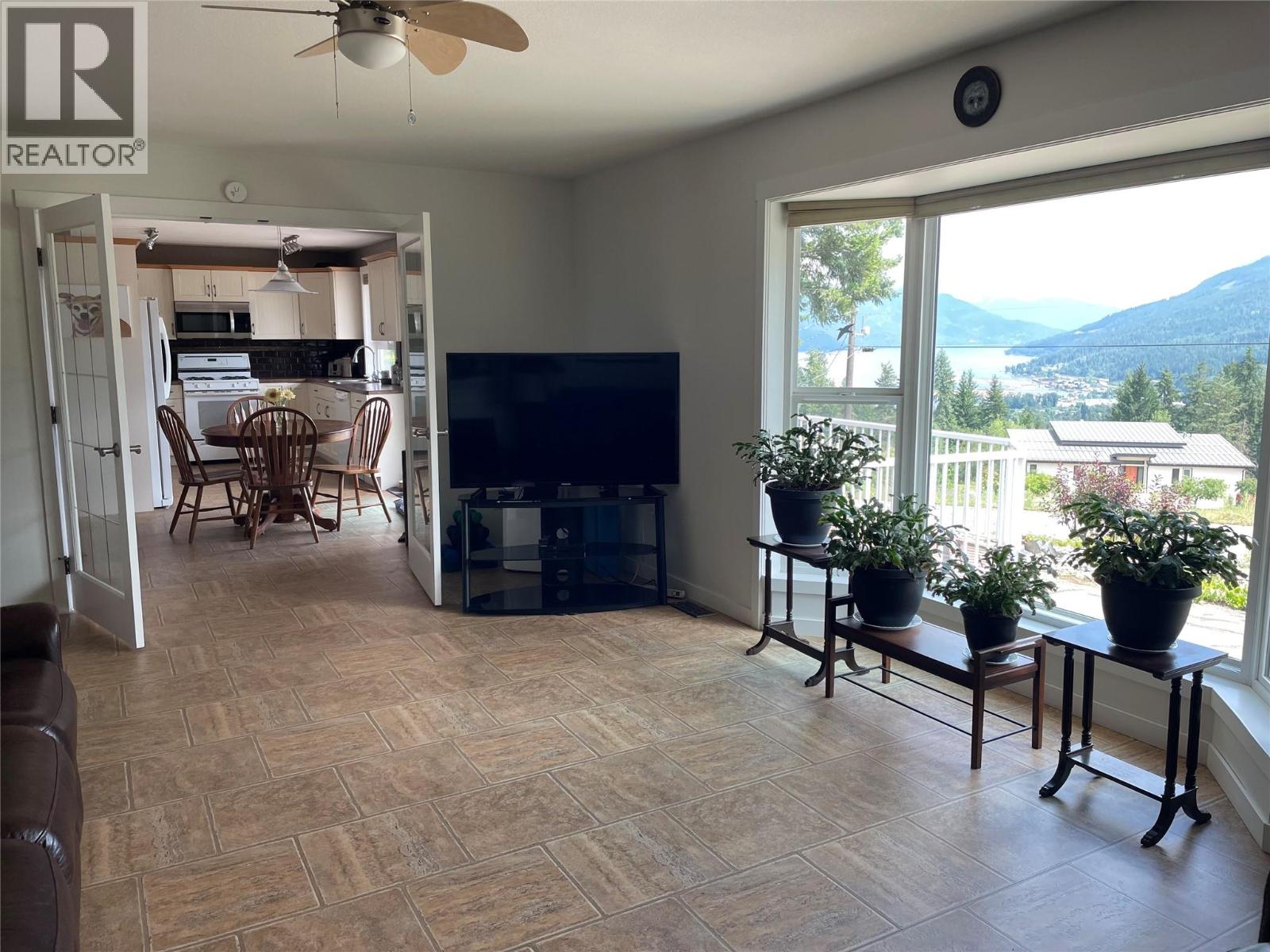 Photo 2 of 5801 35 Street Ne, Salmon Arm BC