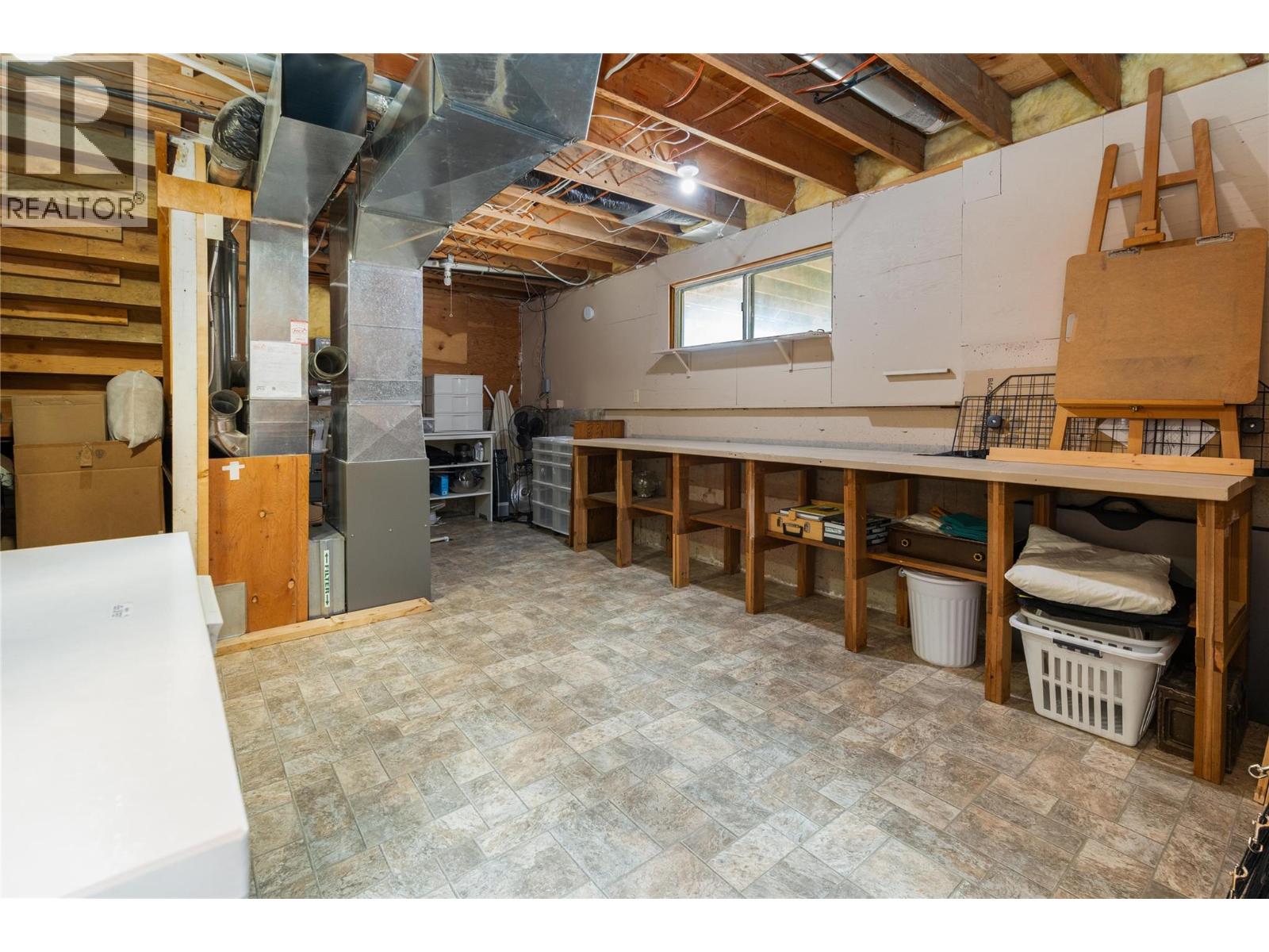 Photo 12 of 5801 35 Street Ne, Salmon Arm BC