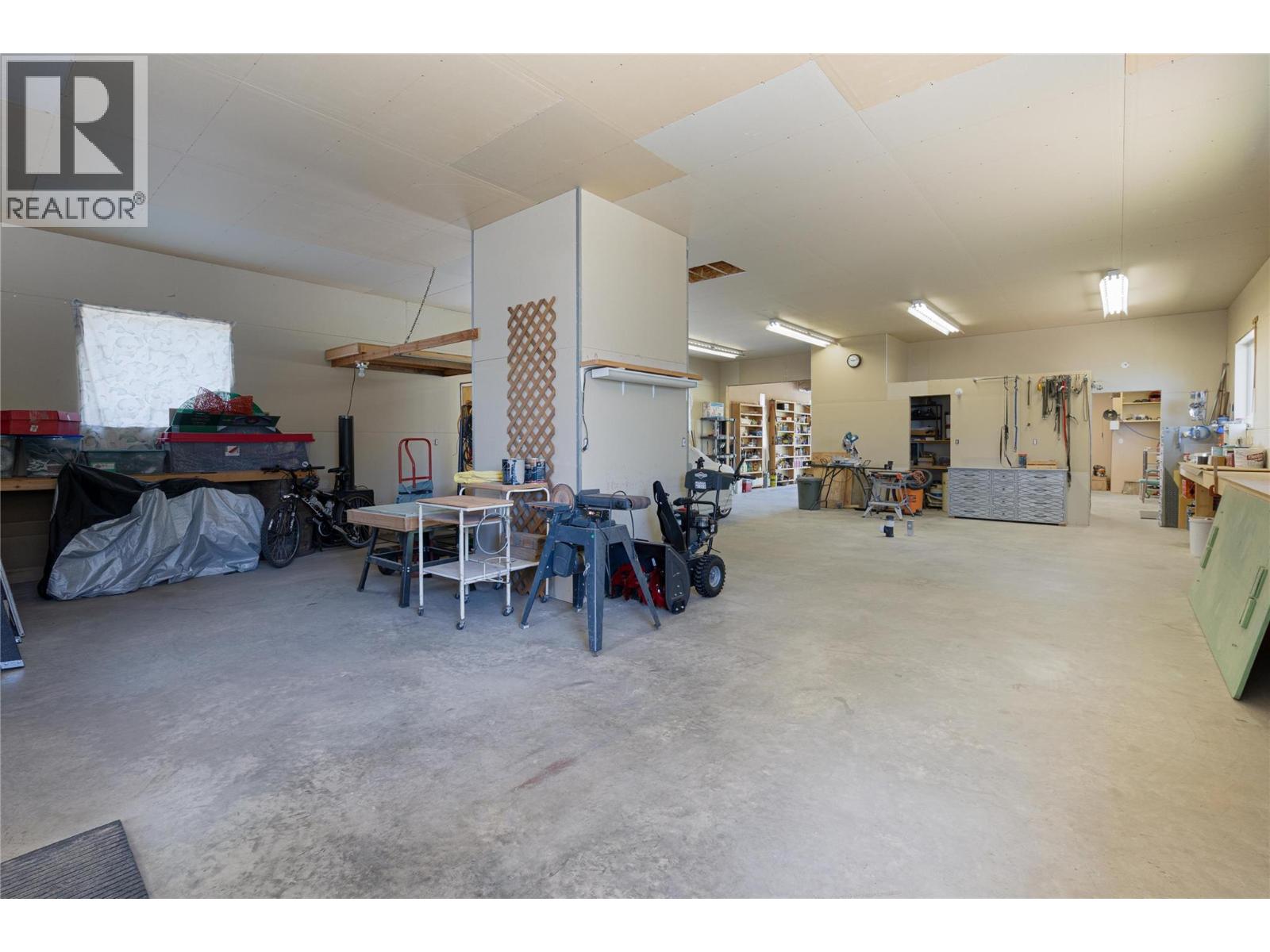 Photo 54 of 5801 35 Street Ne, Salmon Arm BC