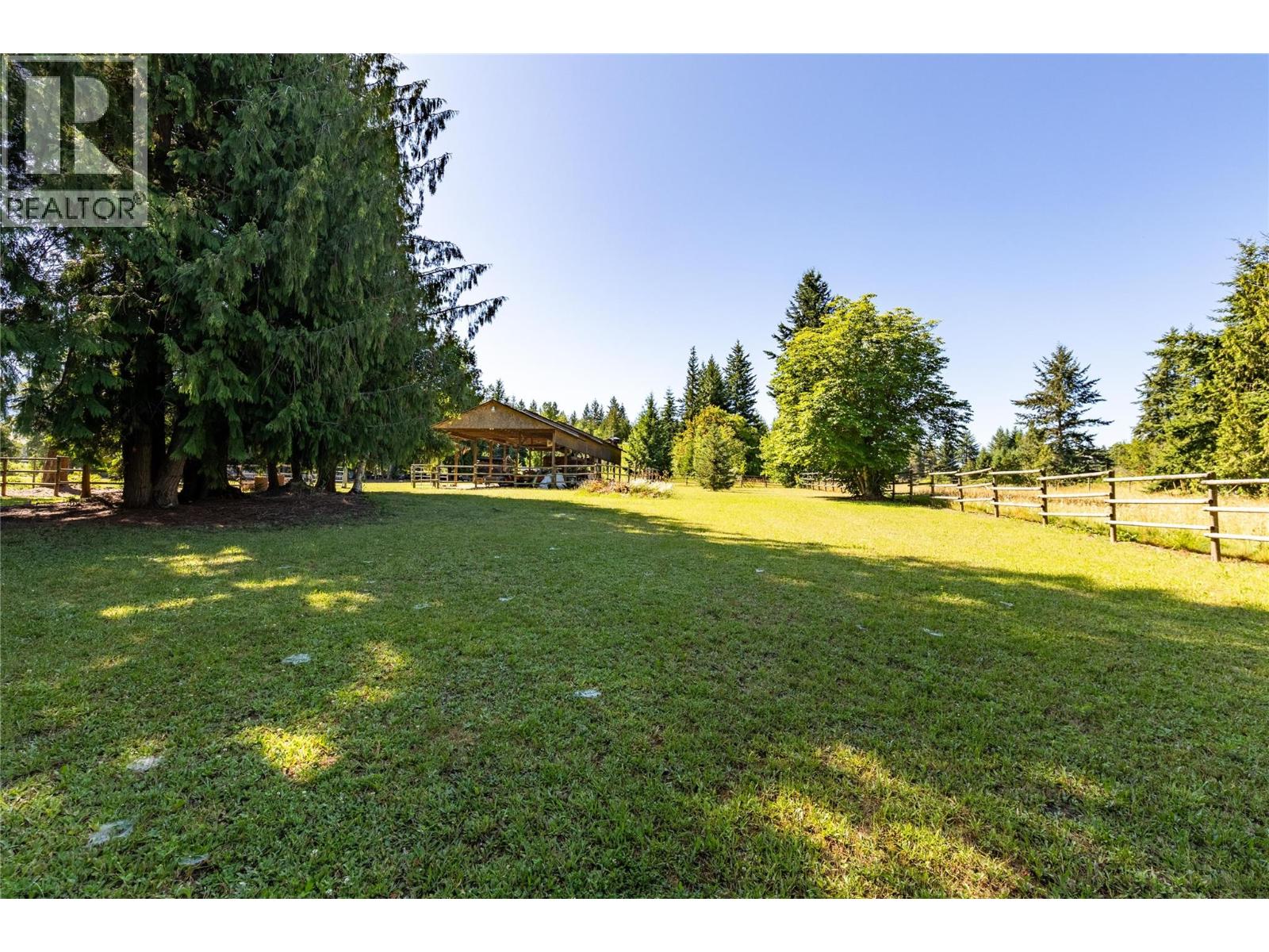 Photo 30 of 5801 35 Street Ne, Salmon Arm BC