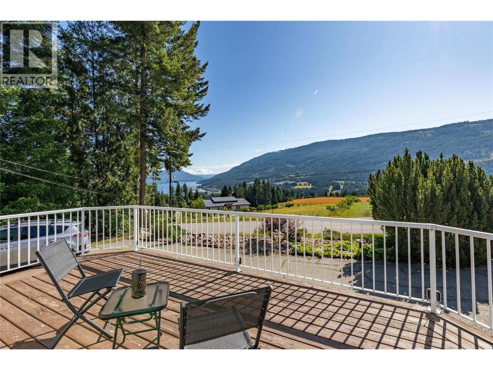 Photo 14 of 5801 35 Street Ne, Salmon Arm BC