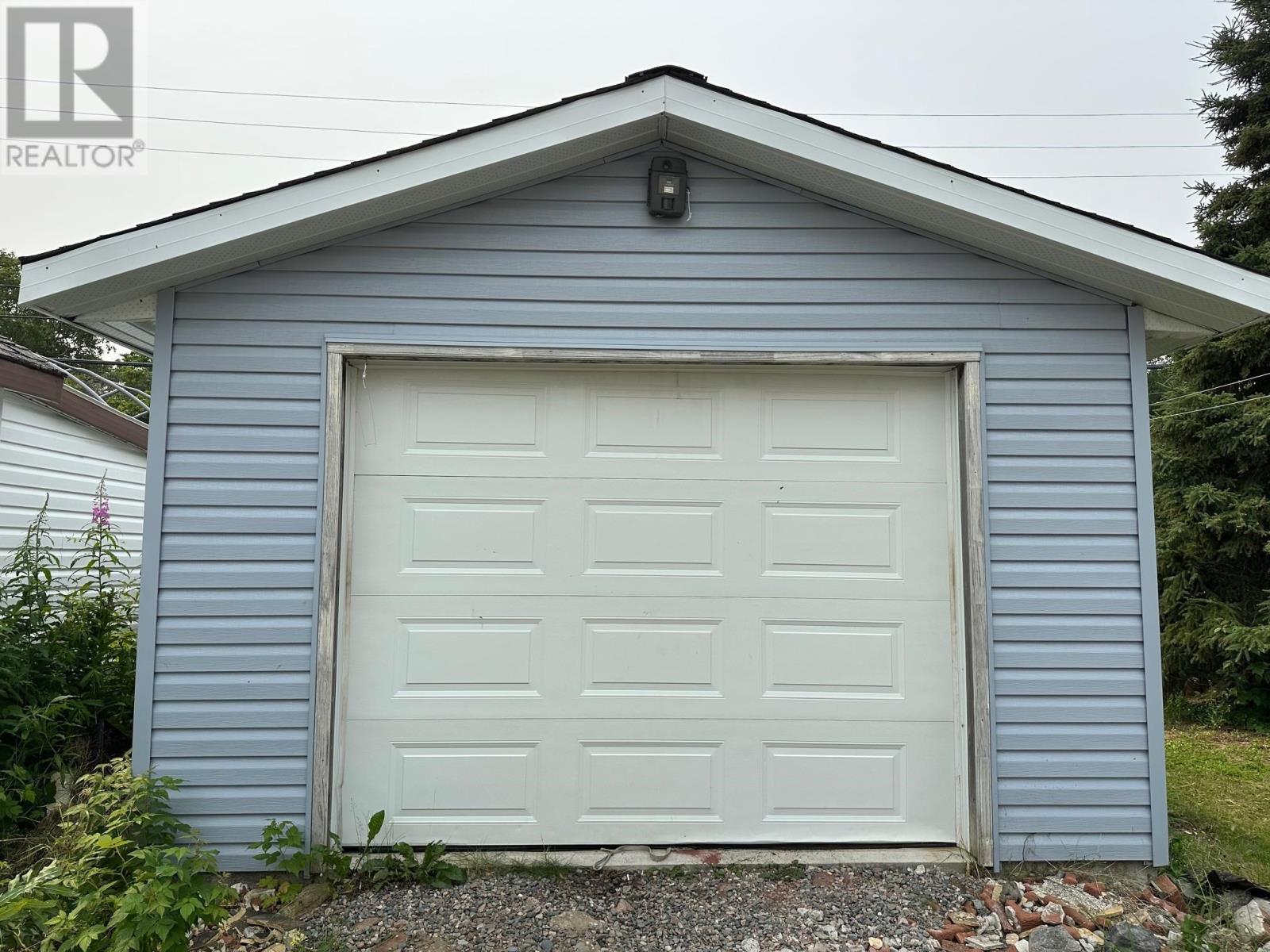 Photo 15 of 10 Elizabeth Ave, Terrace Bay ON