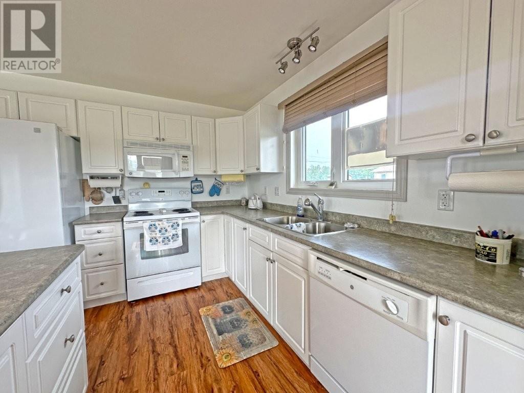 Photo 21 of 140 Main Street, Beardmore ON