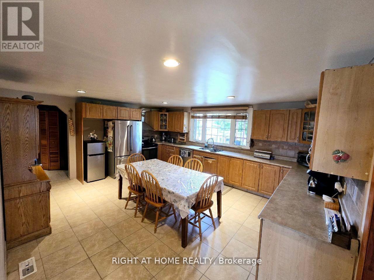 Photo 21 of 1196 Rainbow Street, Ottawa ON