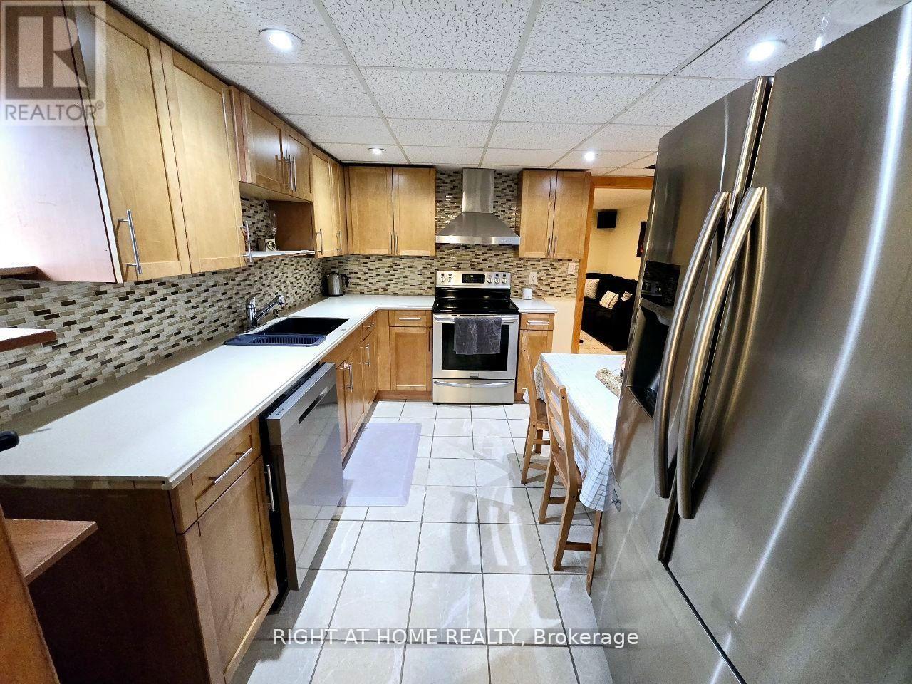 Photo 1 of 1196 Rainbow Street, Ottawa ON