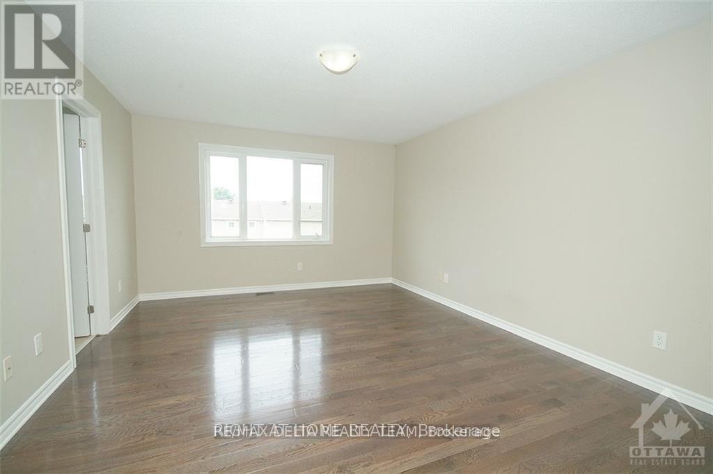 Photo 9 of 175 Claridge Drive, Ottawa ON