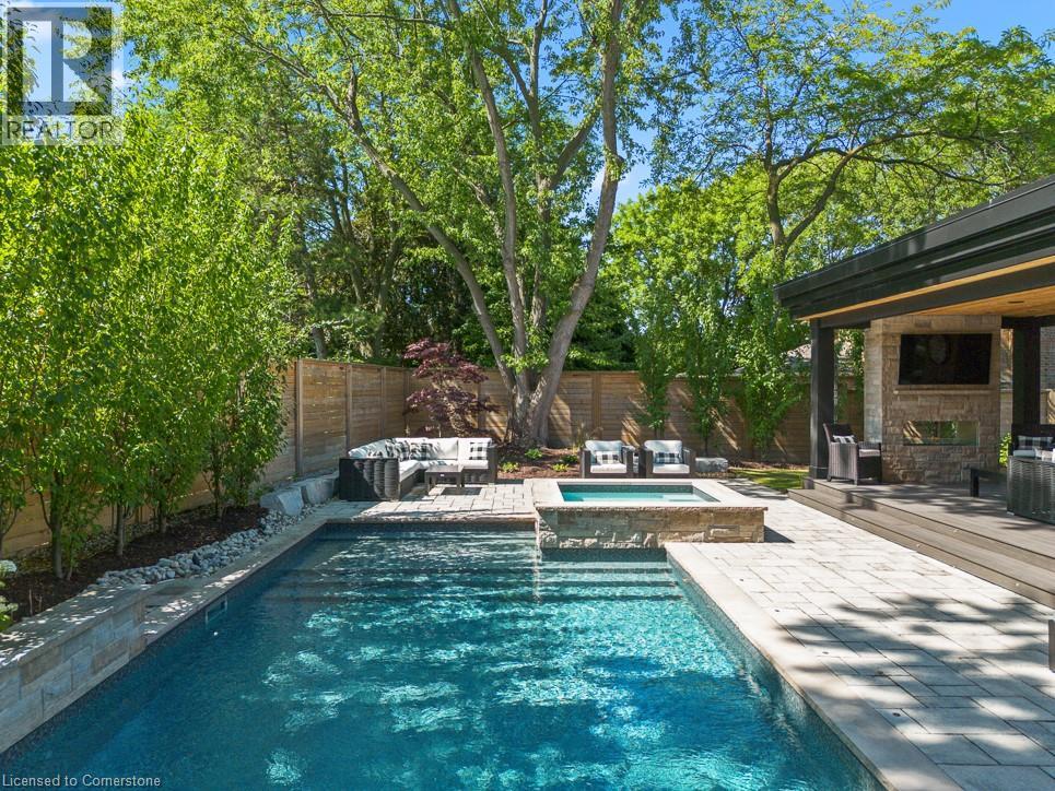 Photo 33 of 484 Aspen Forest Drive, Oakville ON