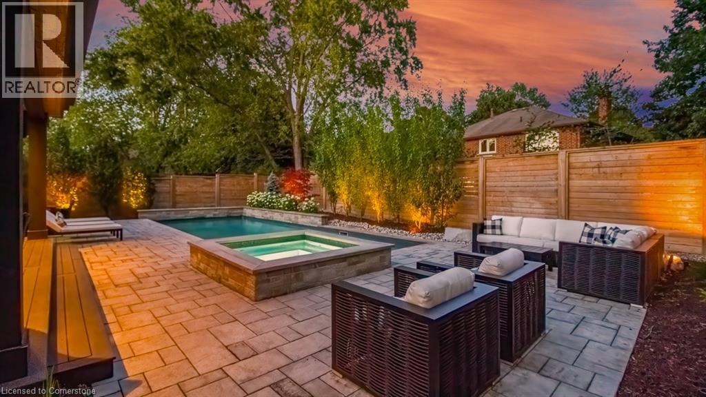 Photo 37 of 484 Aspen Forest Drive, Oakville ON