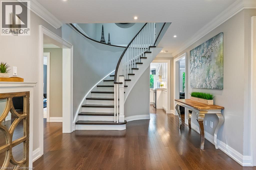 Photo 6 of 484 Aspen Forest Drive, Oakville ON