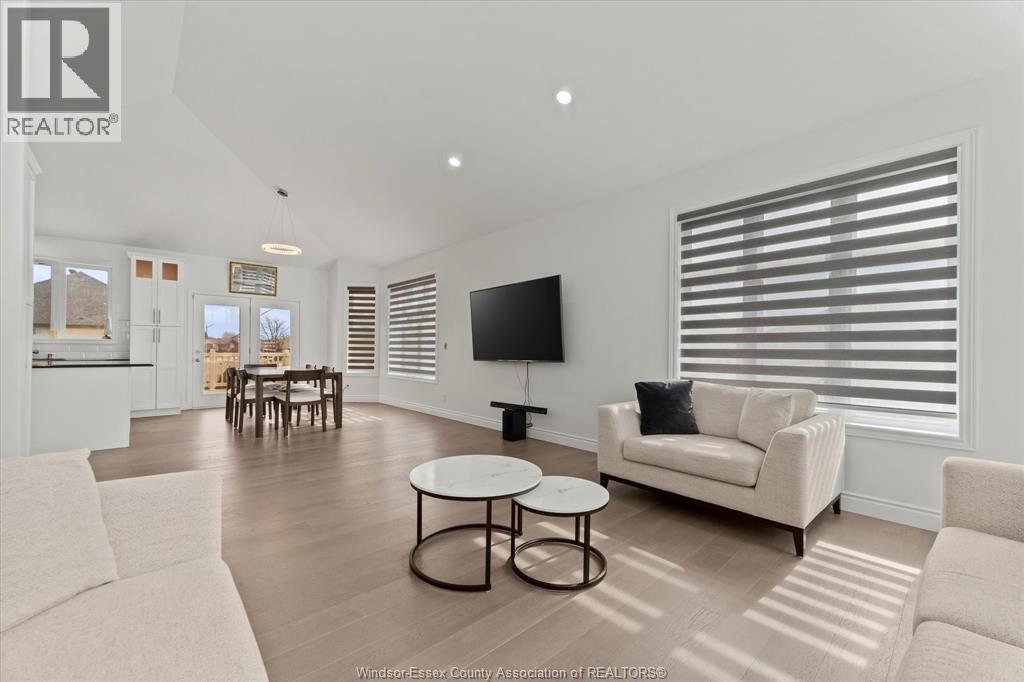 Photo 23 of 144 Meconi Court, Lakeshore ON