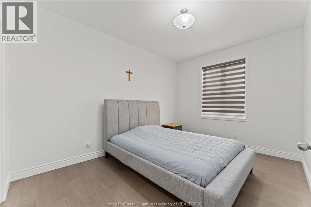 Photo 31 of 144 Meconi Court, Lakeshore ON