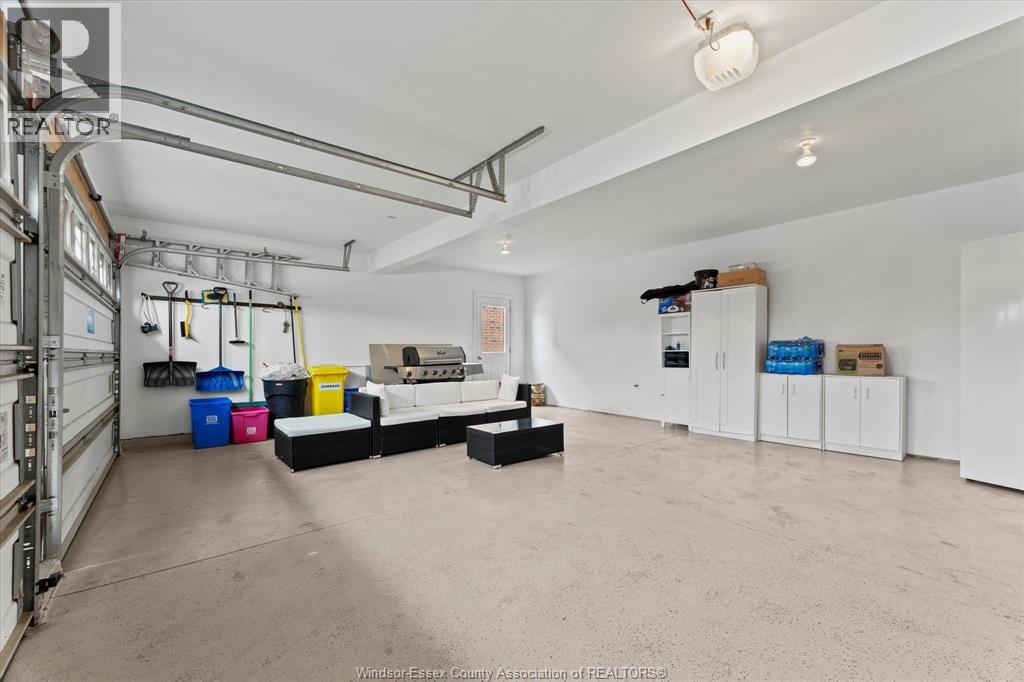 Photo 15 of 144 Meconi Court, Lakeshore ON