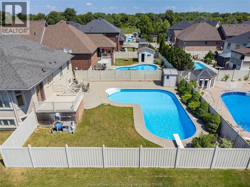 Photo 17 of 144 Meconi Court, Lakeshore ON