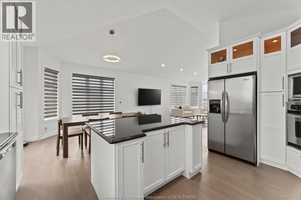 Photo 3 of 144 Meconi Court, Lakeshore ON