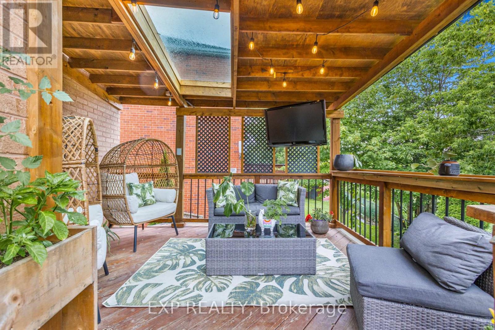 Photo 5 of 184 Howard Crescent, Orangeville ON