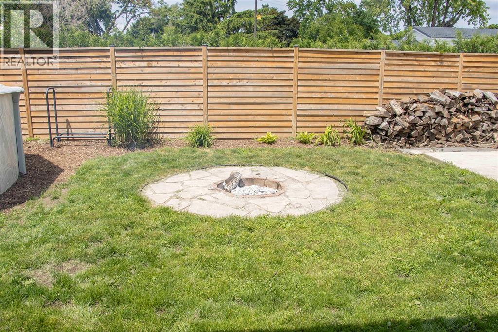 Photo 19 of 800 Rosedale Avenue, Sarnia ON