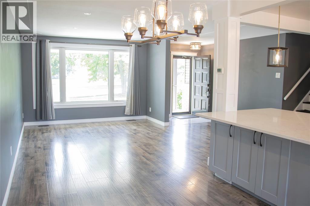 Photo 23 of 800 Rosedale Avenue, Sarnia ON