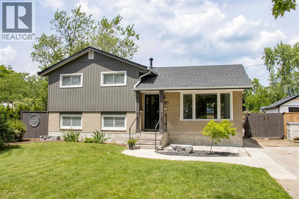 Photo 45 of 800 Rosedale Avenue, Sarnia ON
