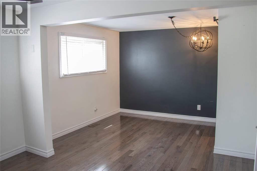 Photo 21 of 800 Rosedale Avenue, Sarnia ON