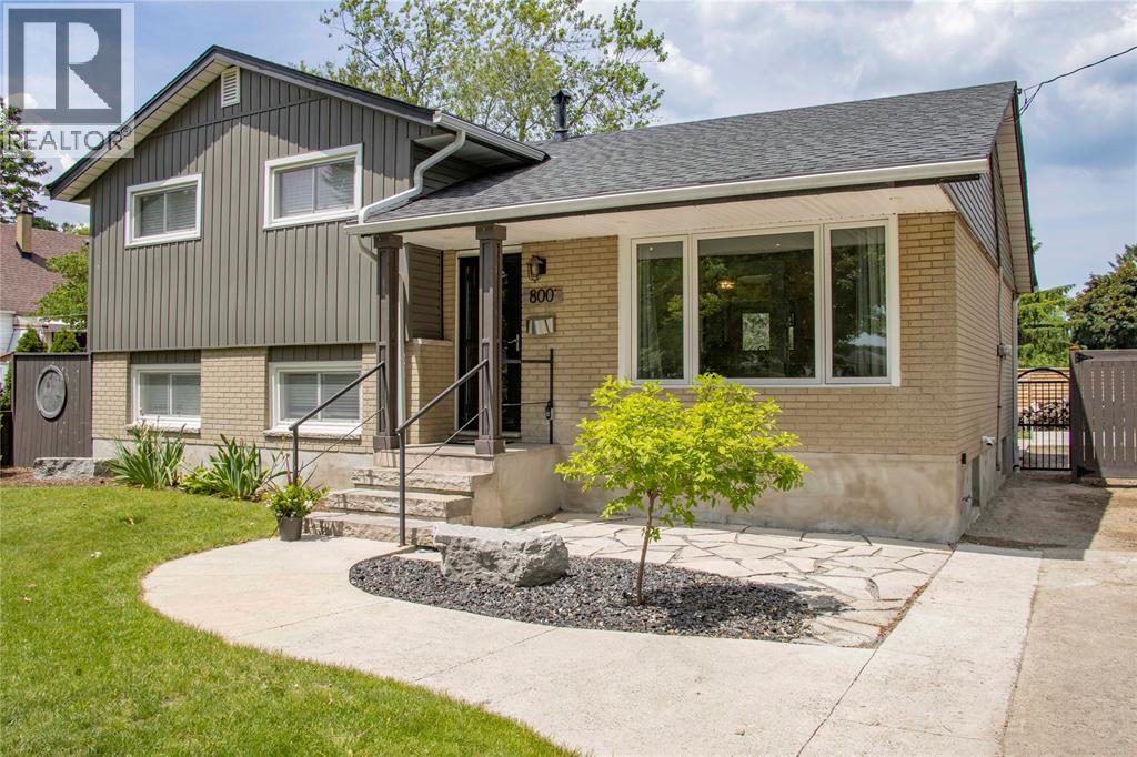 Photo 31 of 800 Rosedale Avenue, Sarnia ON