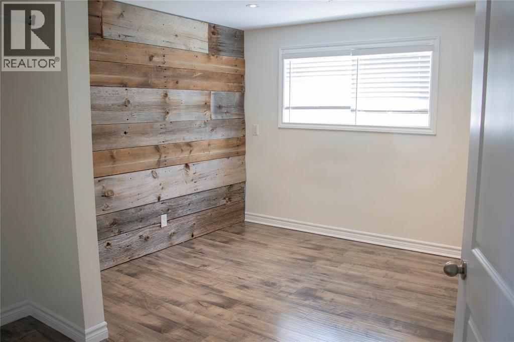 Photo 30 of 800 Rosedale Avenue, Sarnia ON