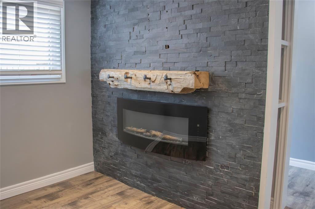 Photo 34 of 800 Rosedale Avenue, Sarnia ON