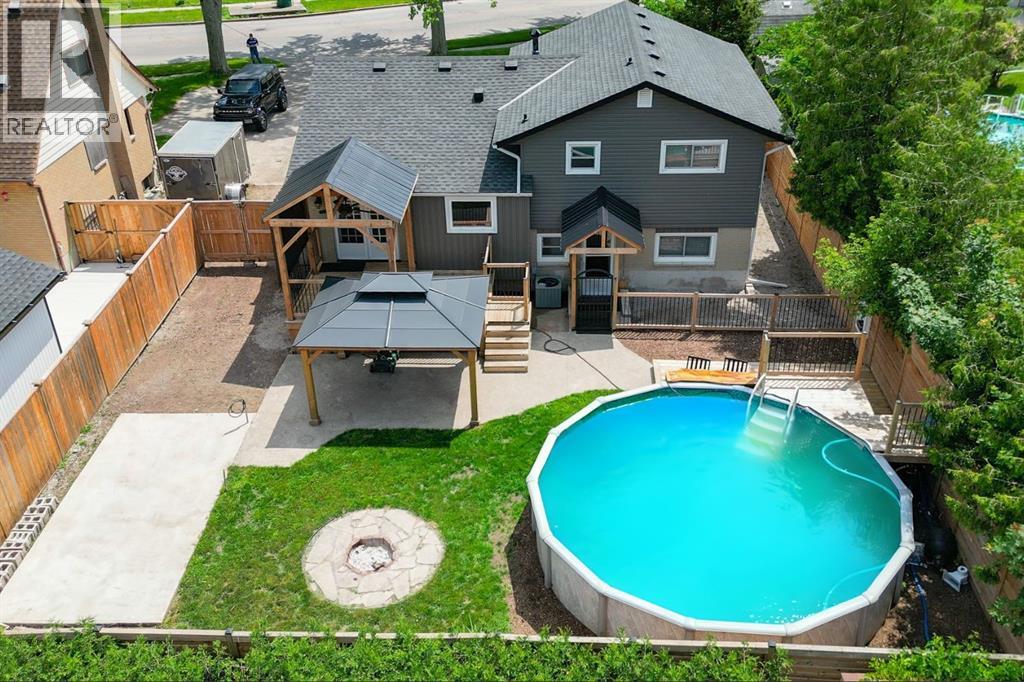 Photo 32 of 800 Rosedale Avenue, Sarnia ON