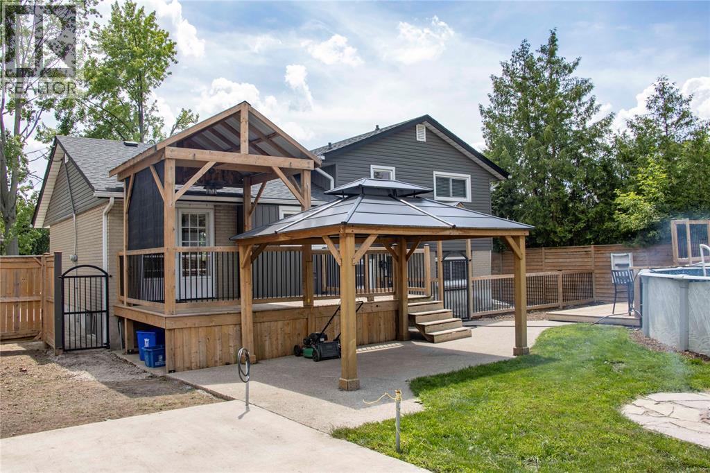 Photo 48 of 800 Rosedale Avenue, Sarnia ON