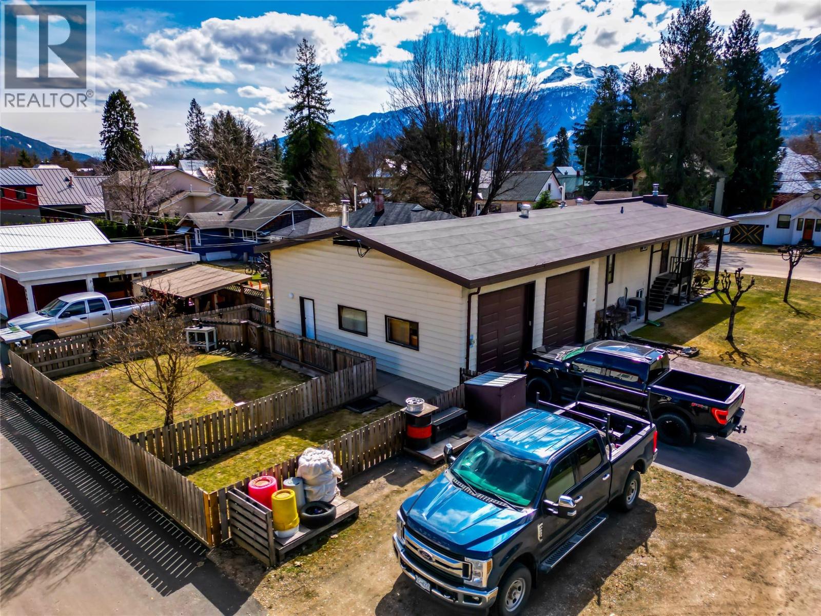108 Ford Street, Revelstoke
