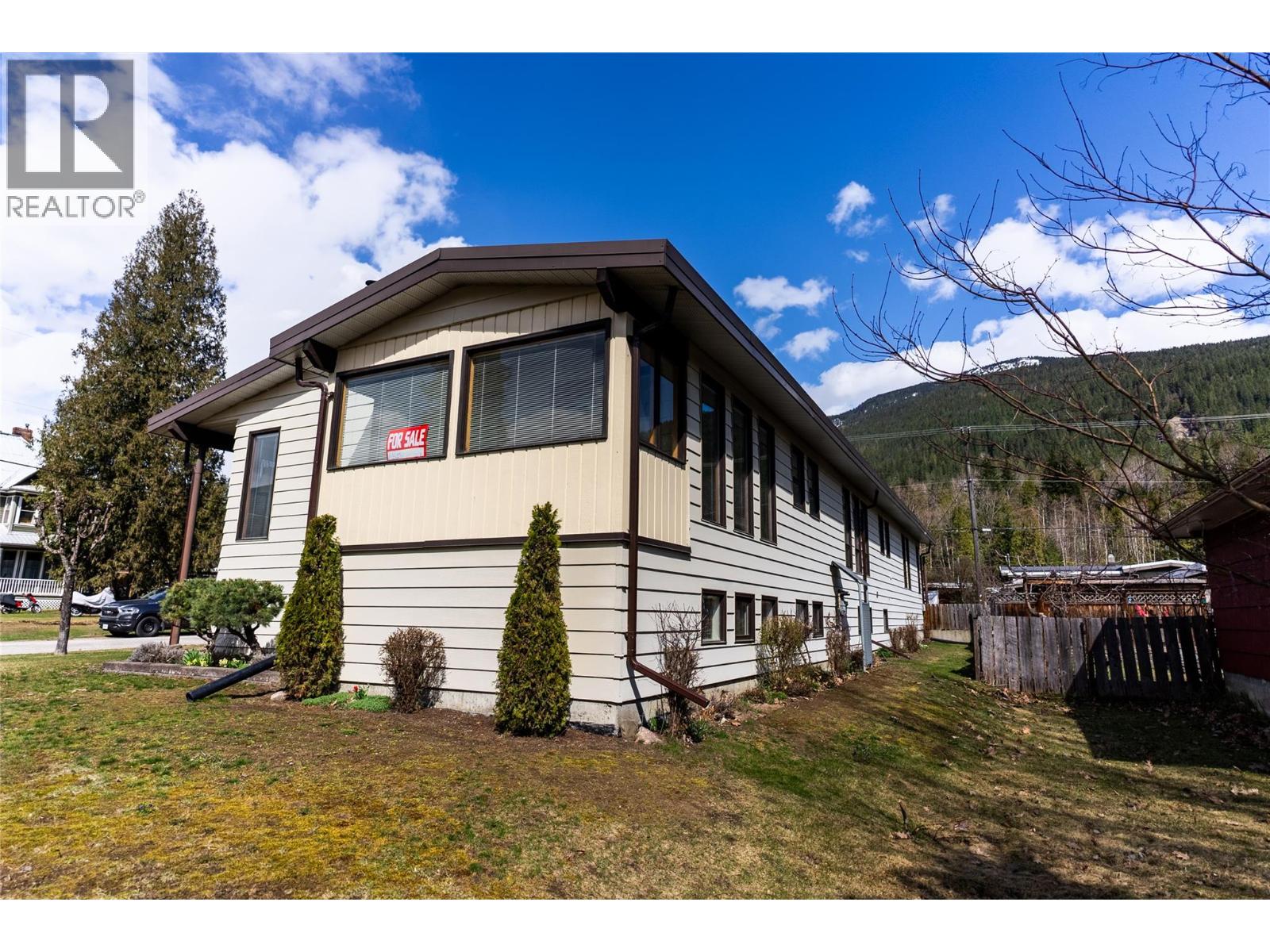 108 Ford Street, Revelstoke