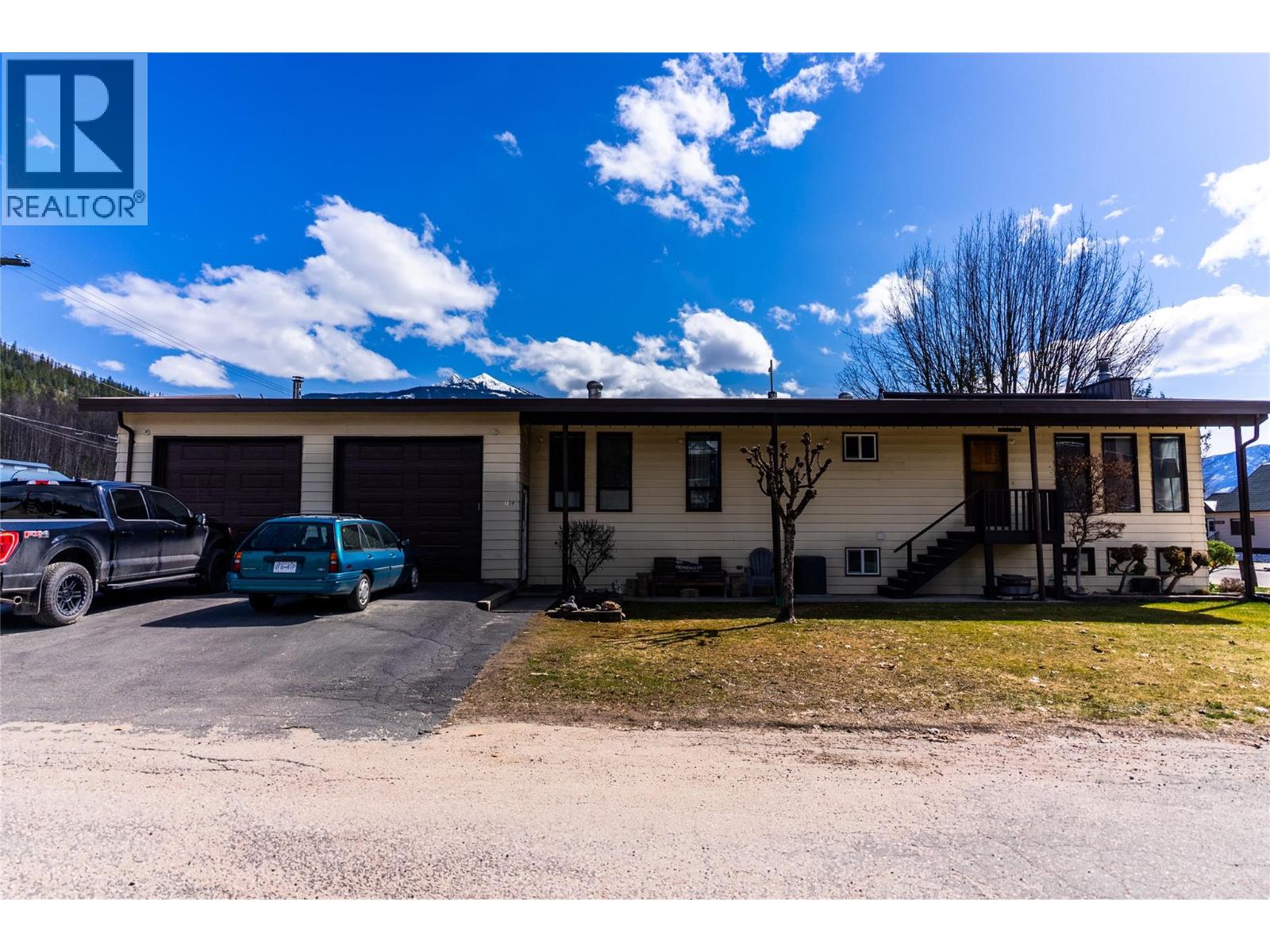 108 Ford Street, Revelstoke