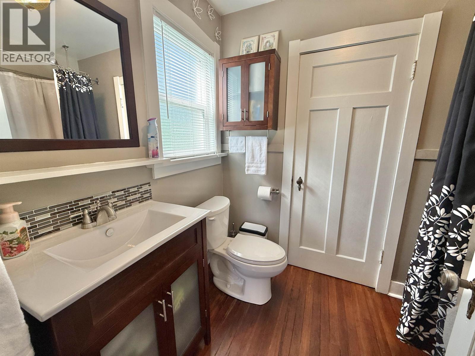 4374 SANDERS AVENUE, Wells