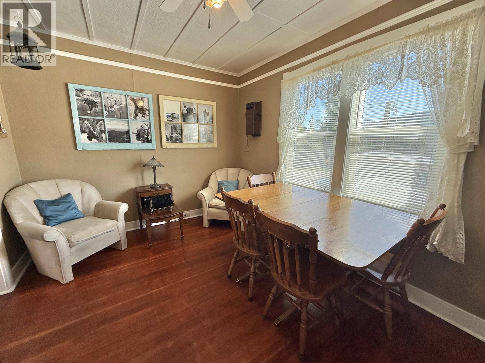 4374 SANDERS AVENUE, Wells