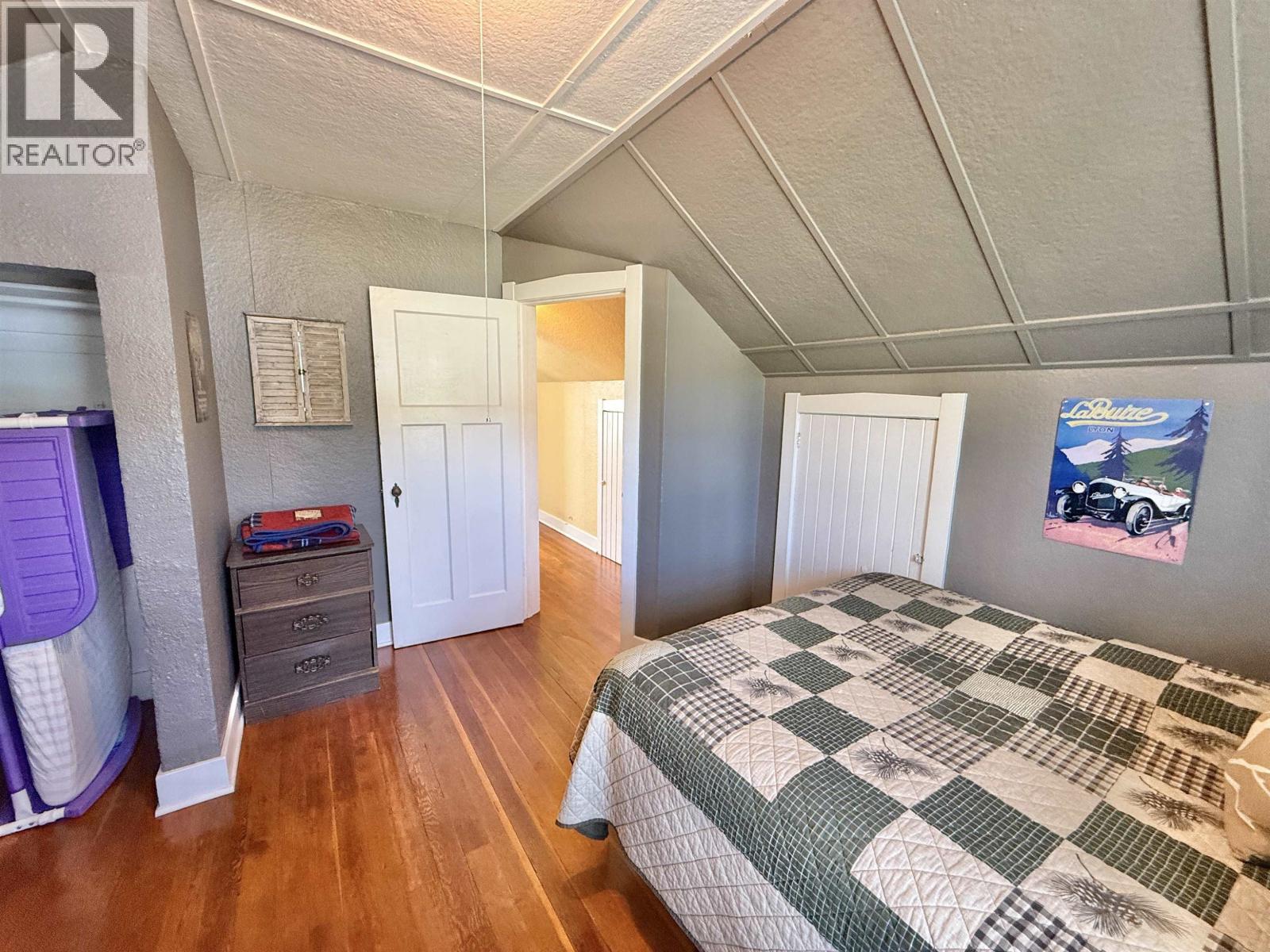4374 SANDERS AVENUE, Wells
