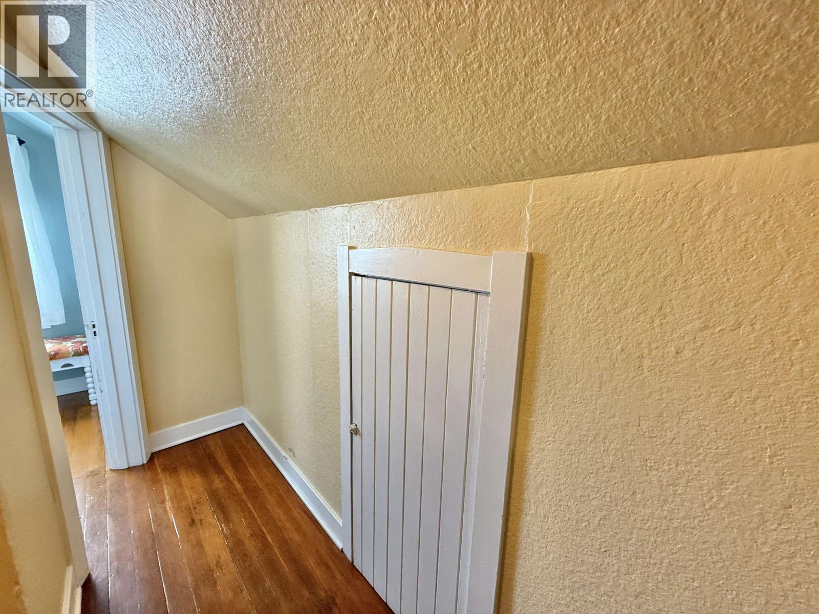 4374 SANDERS AVENUE, Wells
