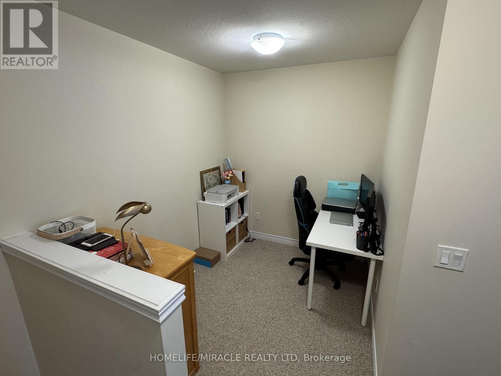 Photo 17 of 131 77 Diana Avenue, Brantford ON