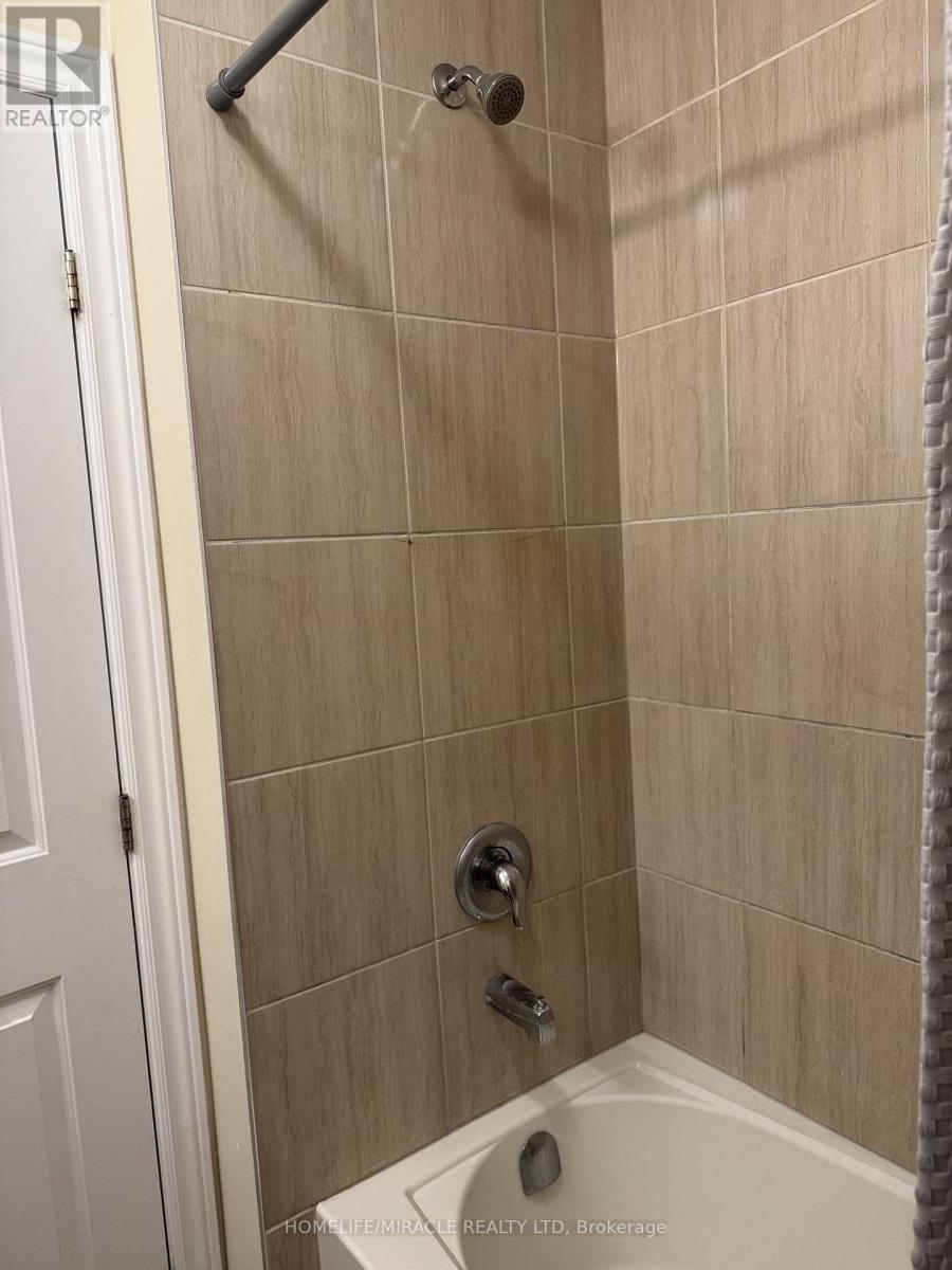 Photo 20 of 131 77 Diana Avenue, Brantford ON