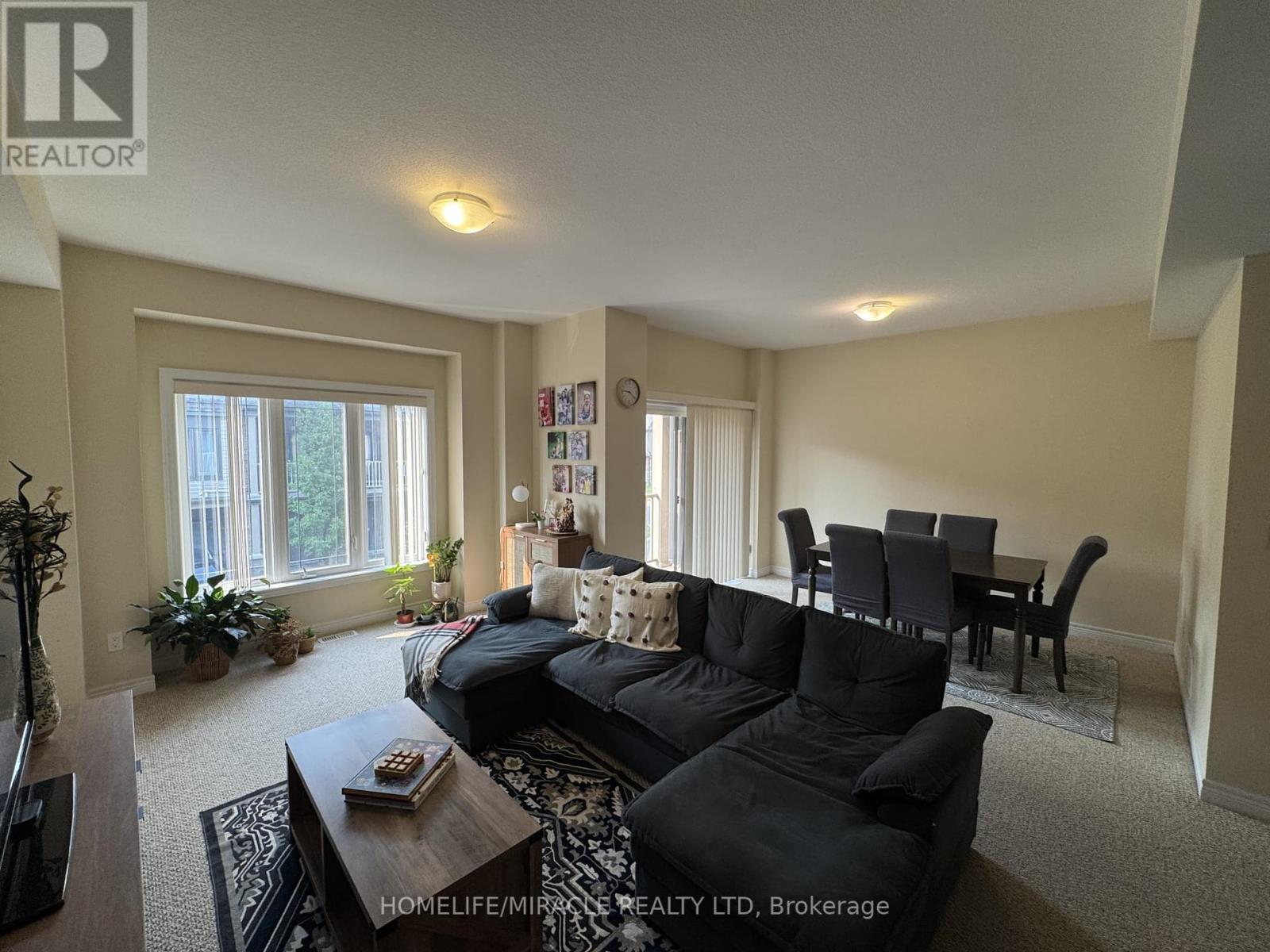 Photo 15 of 131 77 Diana Avenue, Brantford ON