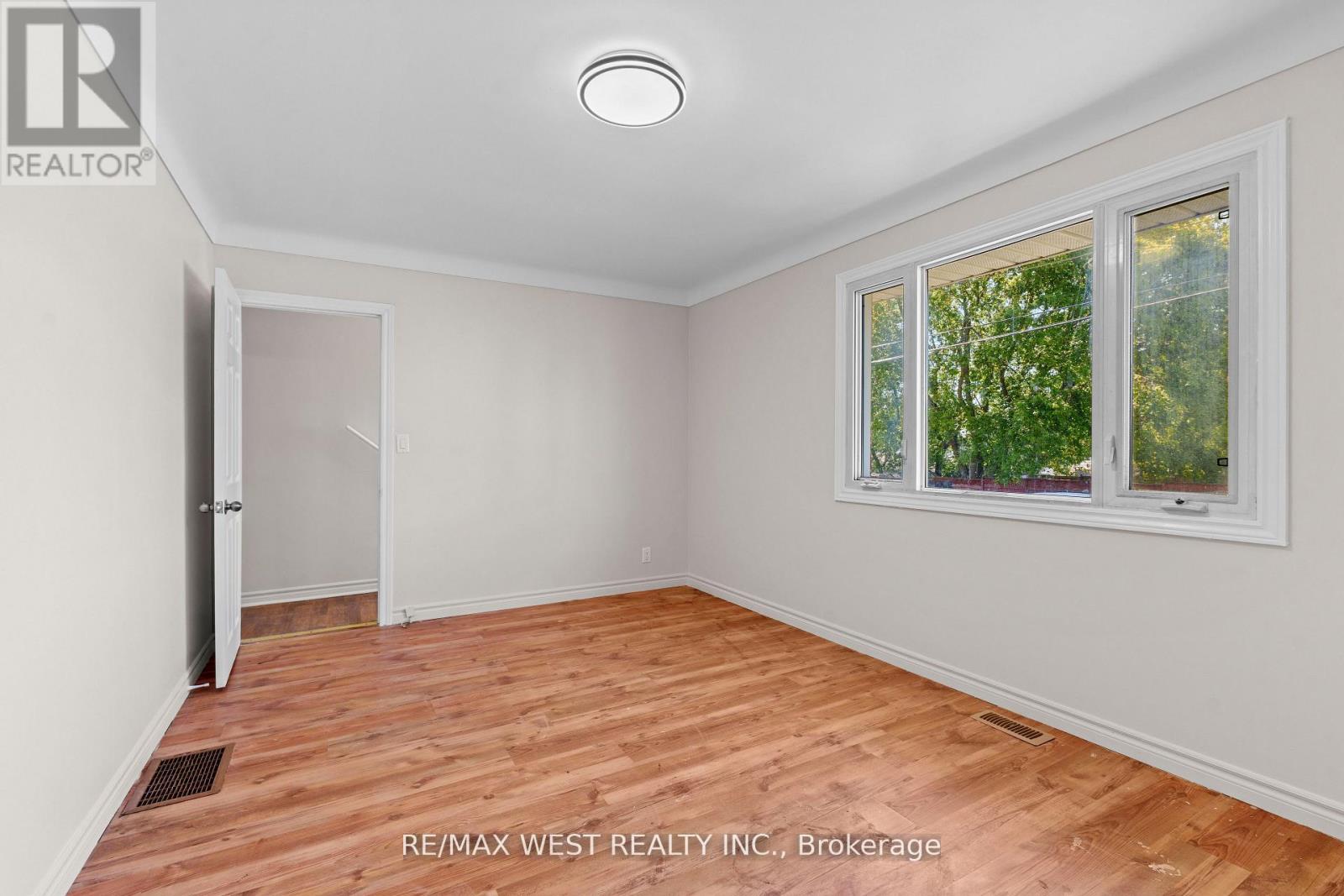 Photo 14 of 145 First Avenue, Kingston ON