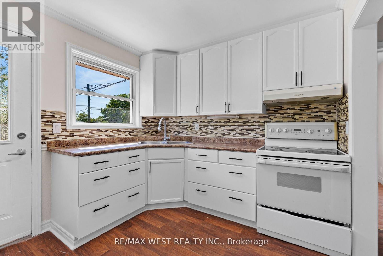 Photo 19 of 145 First Avenue, Kingston ON