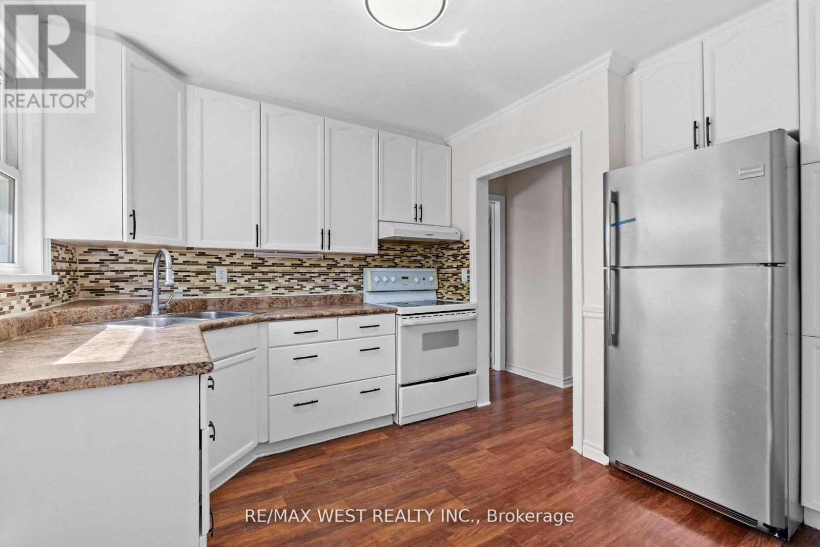 Photo 16 of 145 First Avenue, Kingston ON