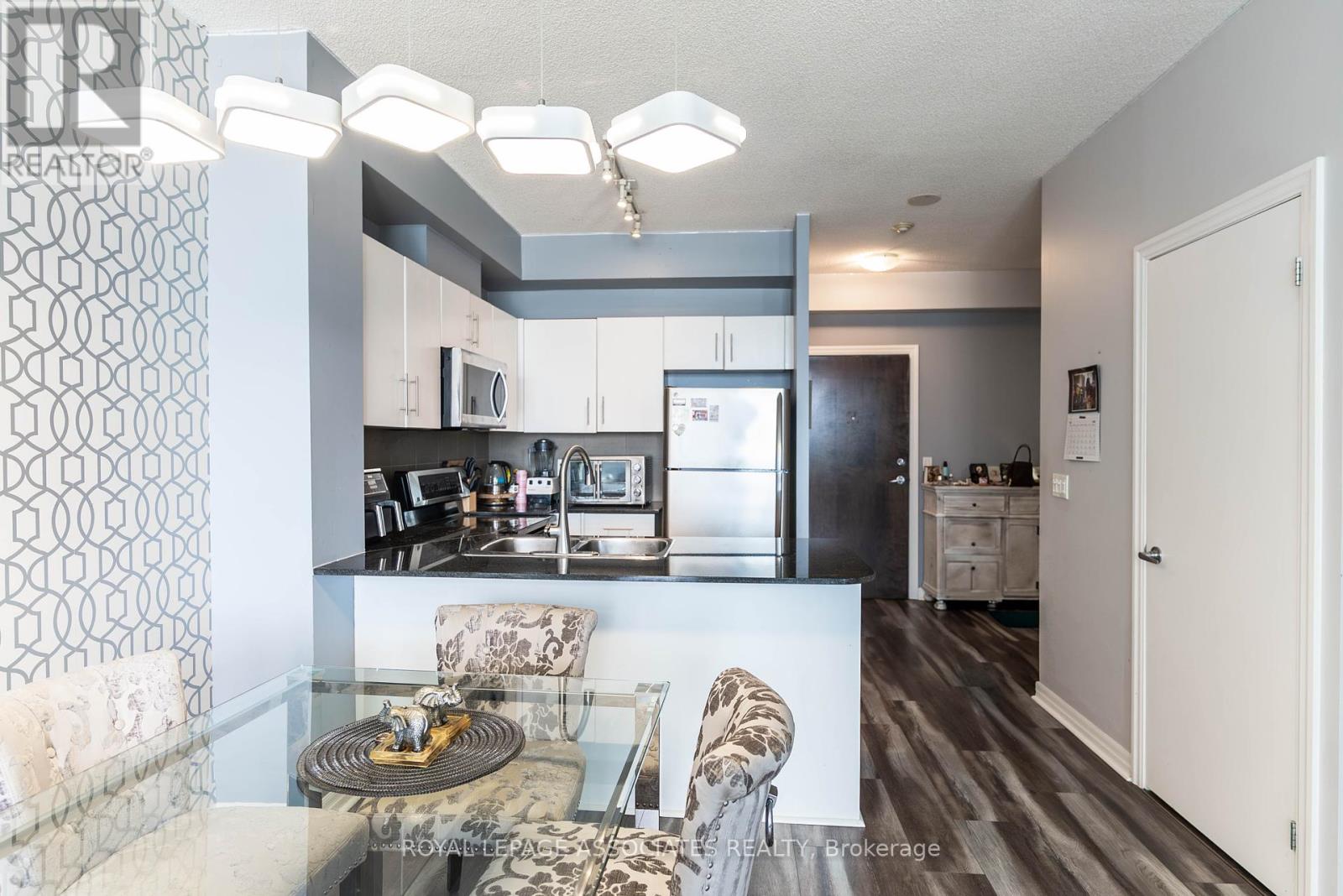 Photo 16 of 2407 16 Yonge Street, Toronto ON