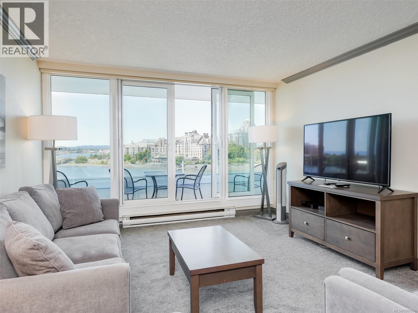 Photo 4 of 400 1234 Wharf St, Victoria BC