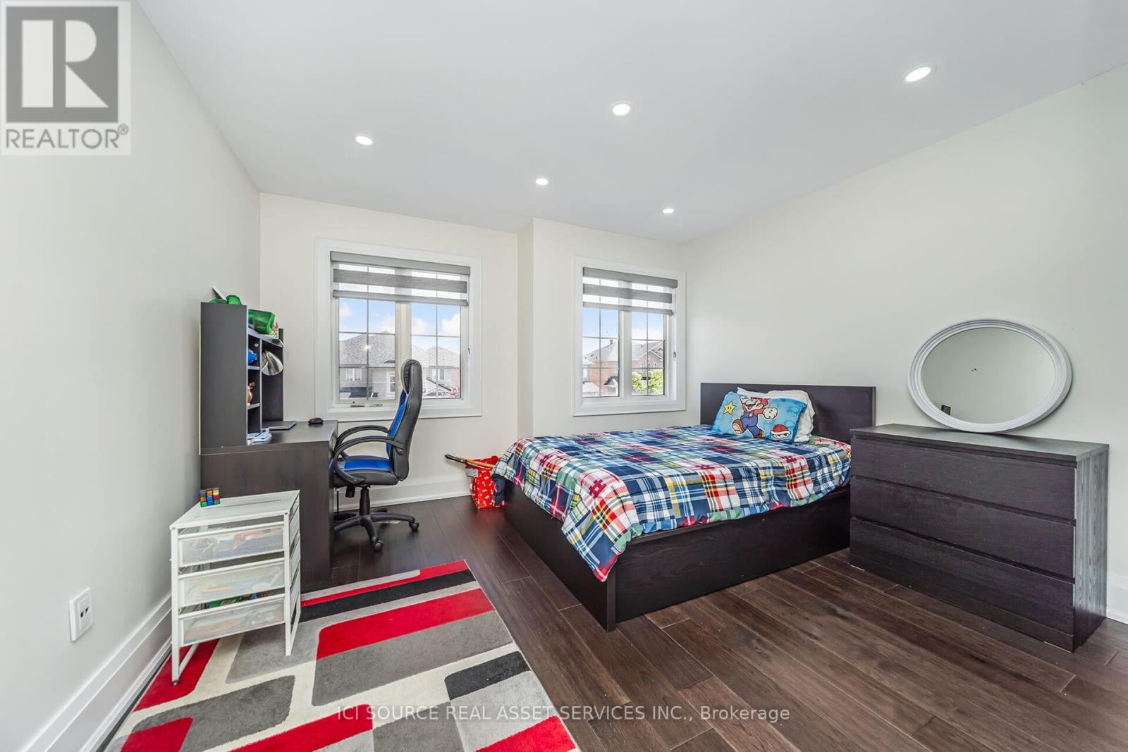 Photo 27 of 12 Amethyst Circle, Brampton ON