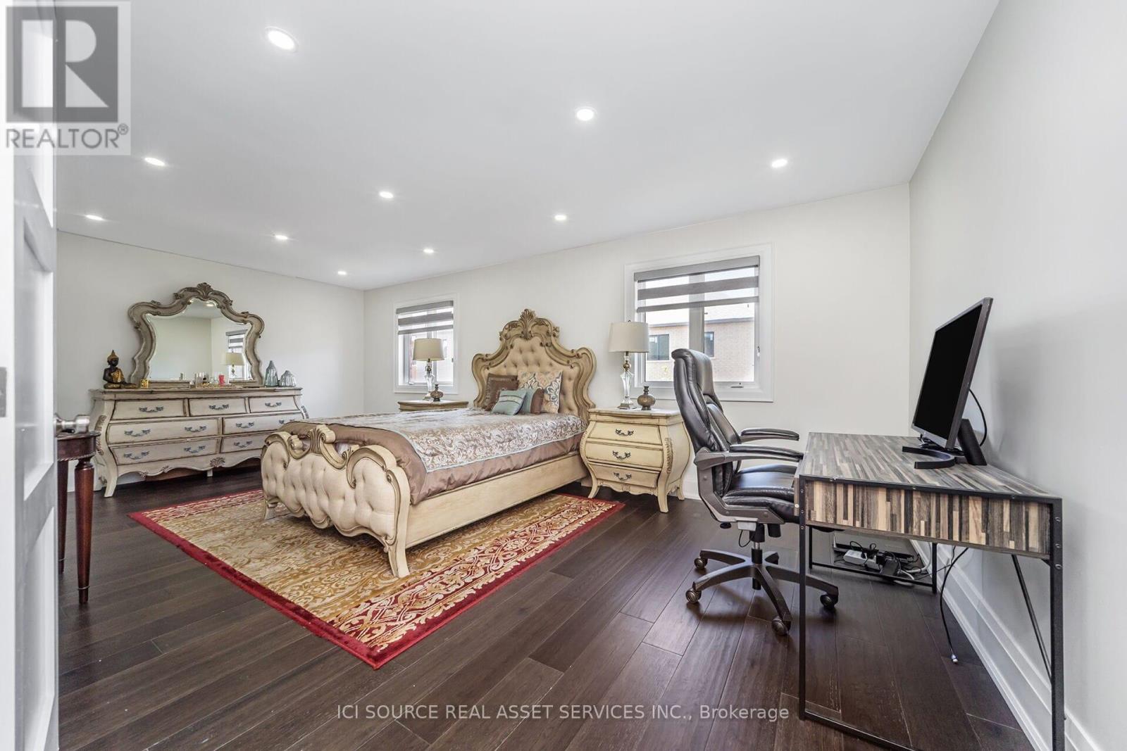 Photo 17 of 12 Amethyst Circle, Brampton ON