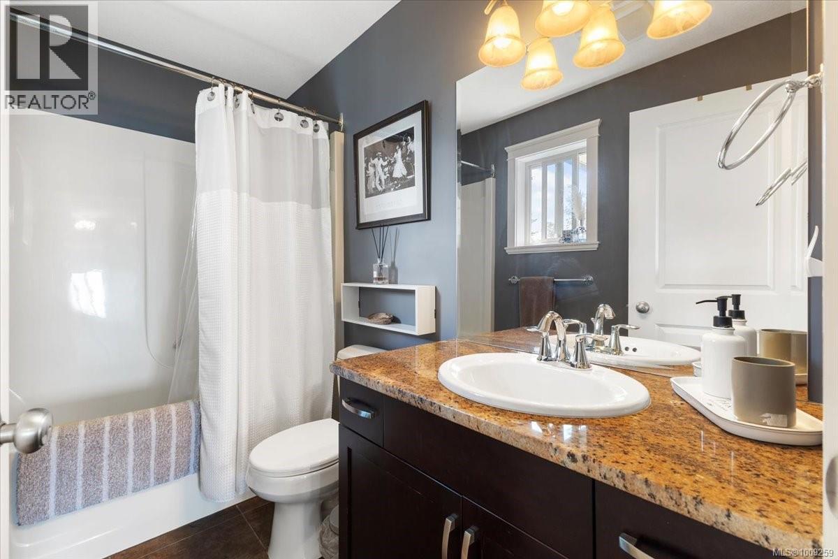 Photo 19 of 5647 Oceanview Terr, Nanaimo BC