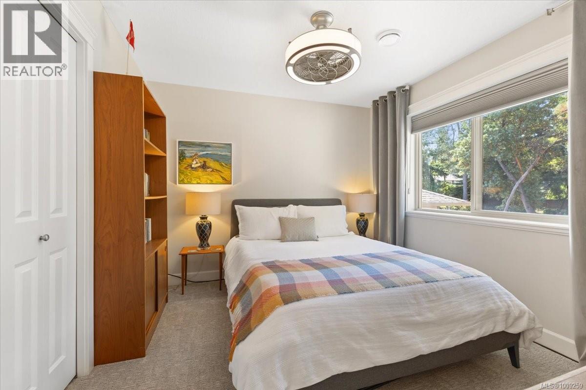 Photo 20 of 5647 Oceanview Terr, Nanaimo BC
