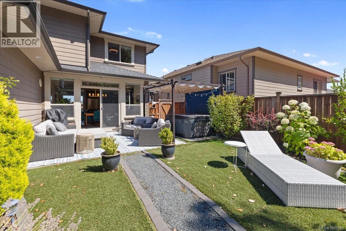 Photo 39 of 5647 Oceanview Terr, Nanaimo BC