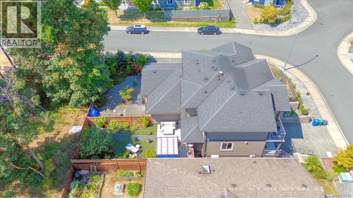 Photo 40 of 5647 Oceanview Terr, Nanaimo BC